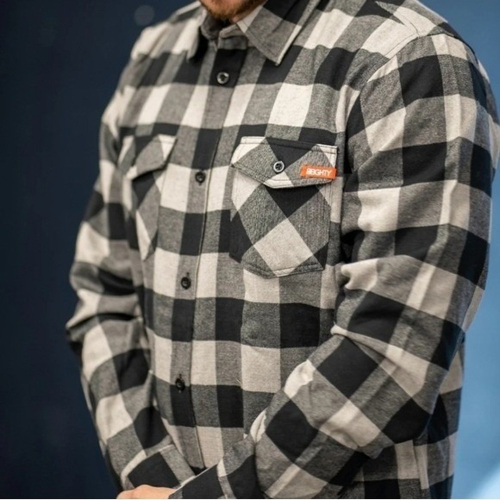 80EIGHTY Flannel Shirt Mens Large Black Grey Buffalo Plaid Button Up Long Sleeve